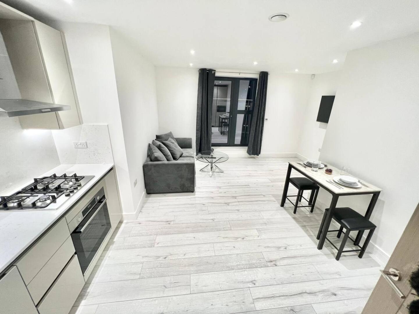 Queens Luxury Apartments Wembley Stadium - Londýn Exteriér fotografie